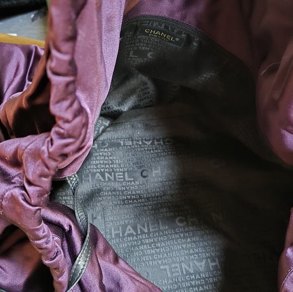 A Beautiful Coco Cabas Purple Satin Tote Bag! - Picture 11 of 16